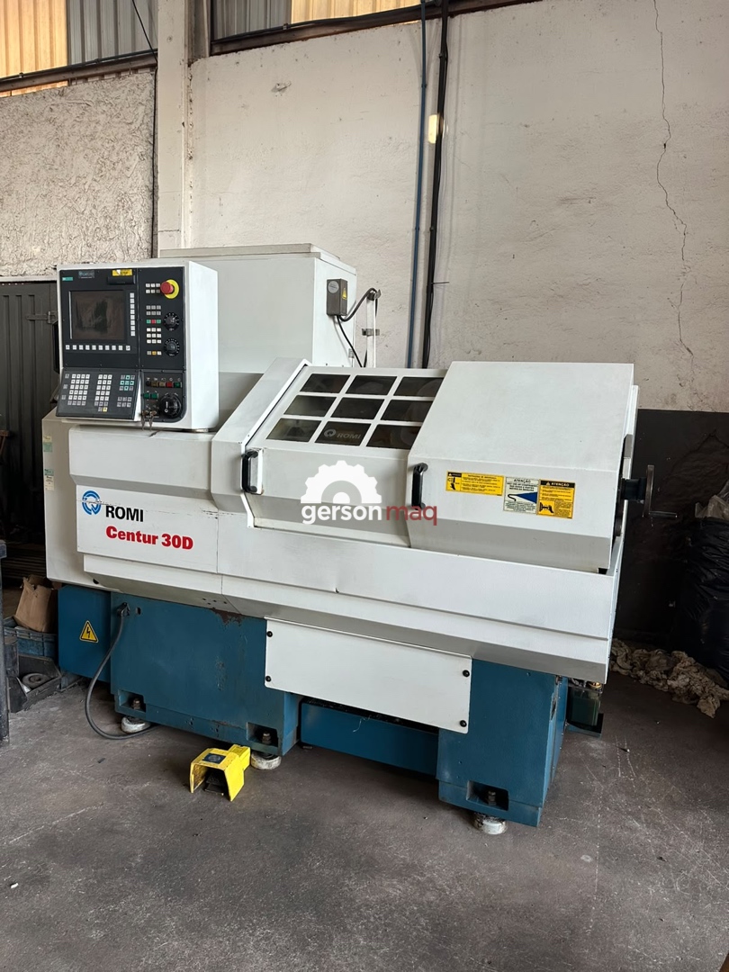 TORNO CNC ROMI CENTUR 30D - ANO 2007 - 500 MM - 4 MIL HORAS DE USO